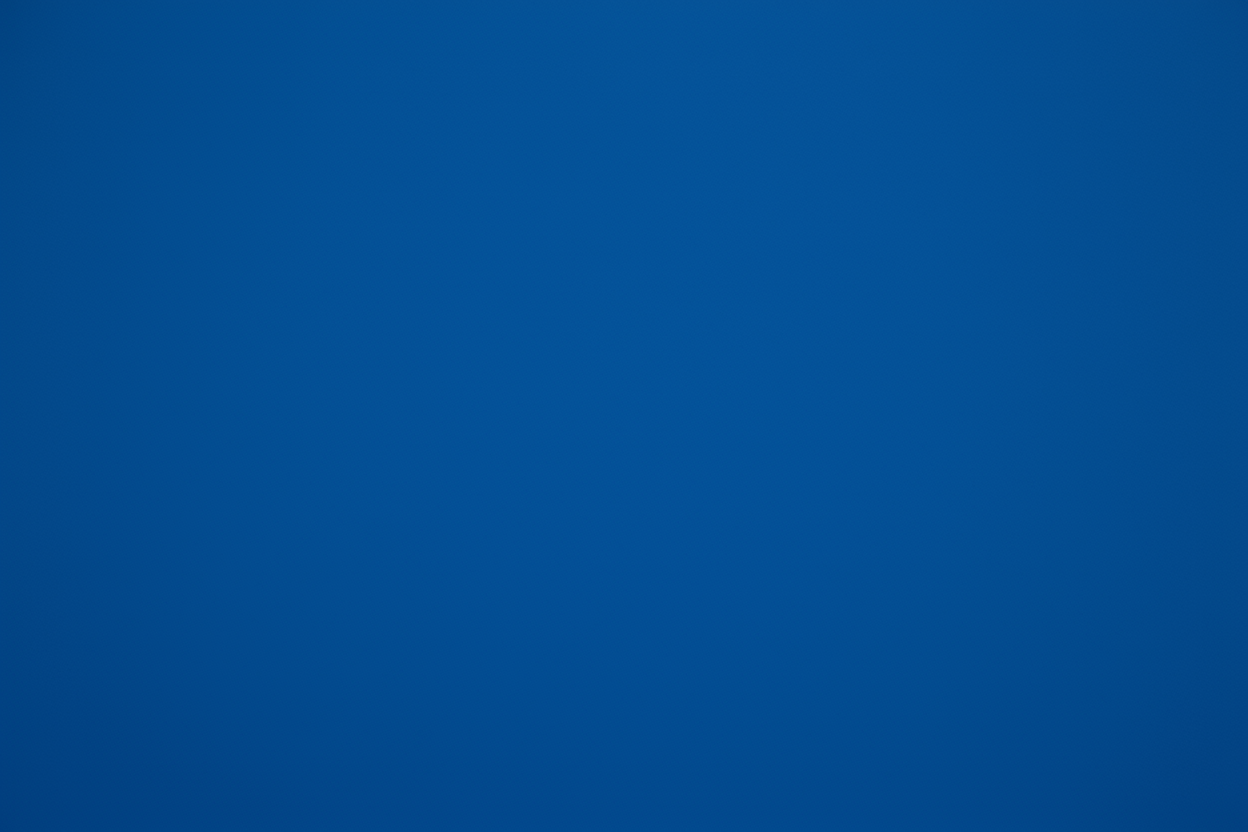 crie uma imagem toda azul lisa sem nada apenas azul